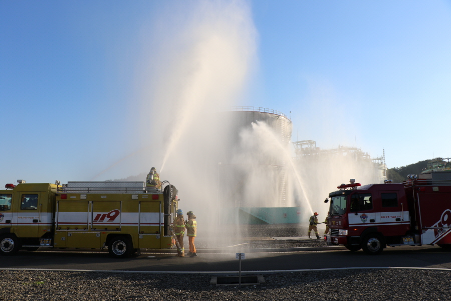 통영소방서, 대량 위험물 제조소 화재대응 훈련