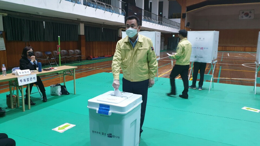 강석주 통영시장, 제21대 국회의원 선거 사전투표